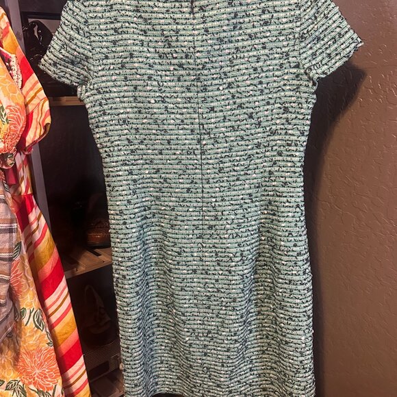 400. Oscar de la Renta Tweed Dress Size 10 - Picture 3 of 3